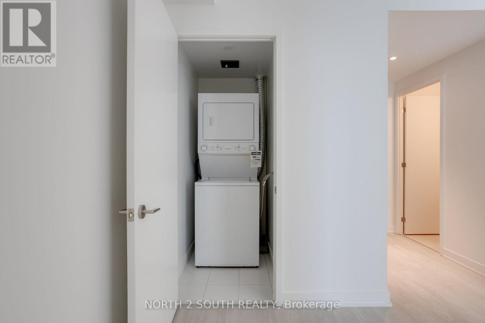 518 - 15 Queens Quay E, Toronto, Ontario  M5E 0A4 - Photo 26 - C12809562