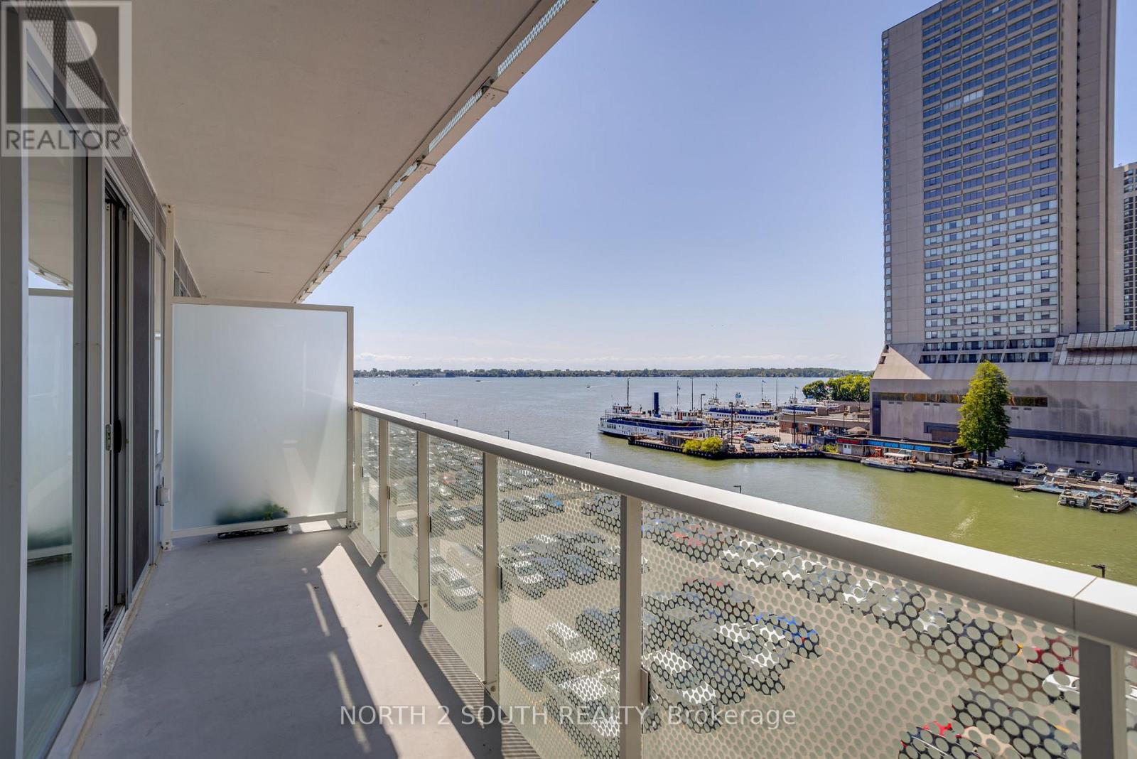 518 - 15 Queens Quay E, Toronto, Ontario  M5E 0A4 - Photo 27 - C12809562