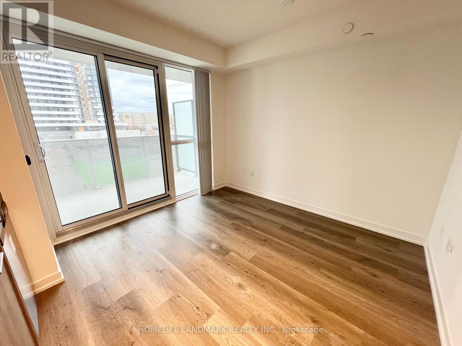 319 - 195 Commerce Street, Vaughan, Ontario  L4K 5Z7 - Photo 10 - N12809526