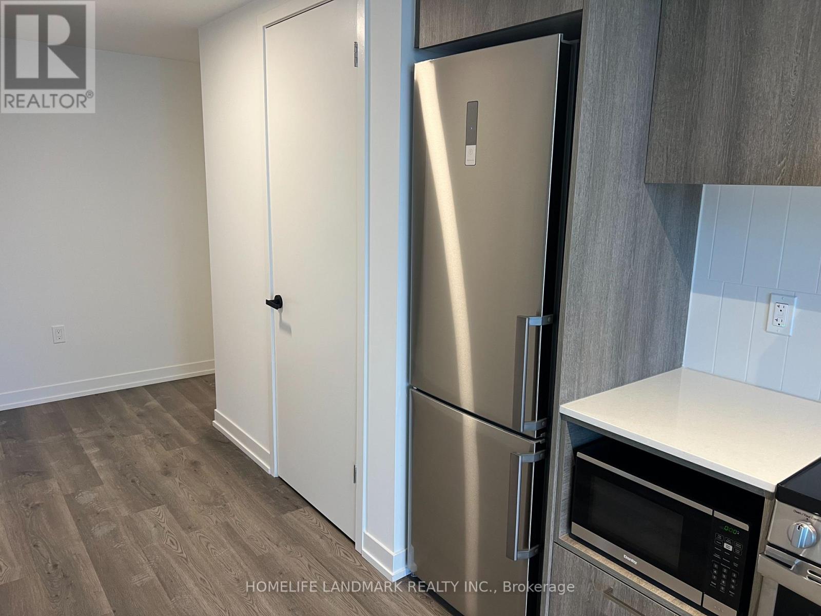 319 - 195 Commerce Street, Vaughan, Ontario  L4K 5Z7 - Photo 15 - N12809526