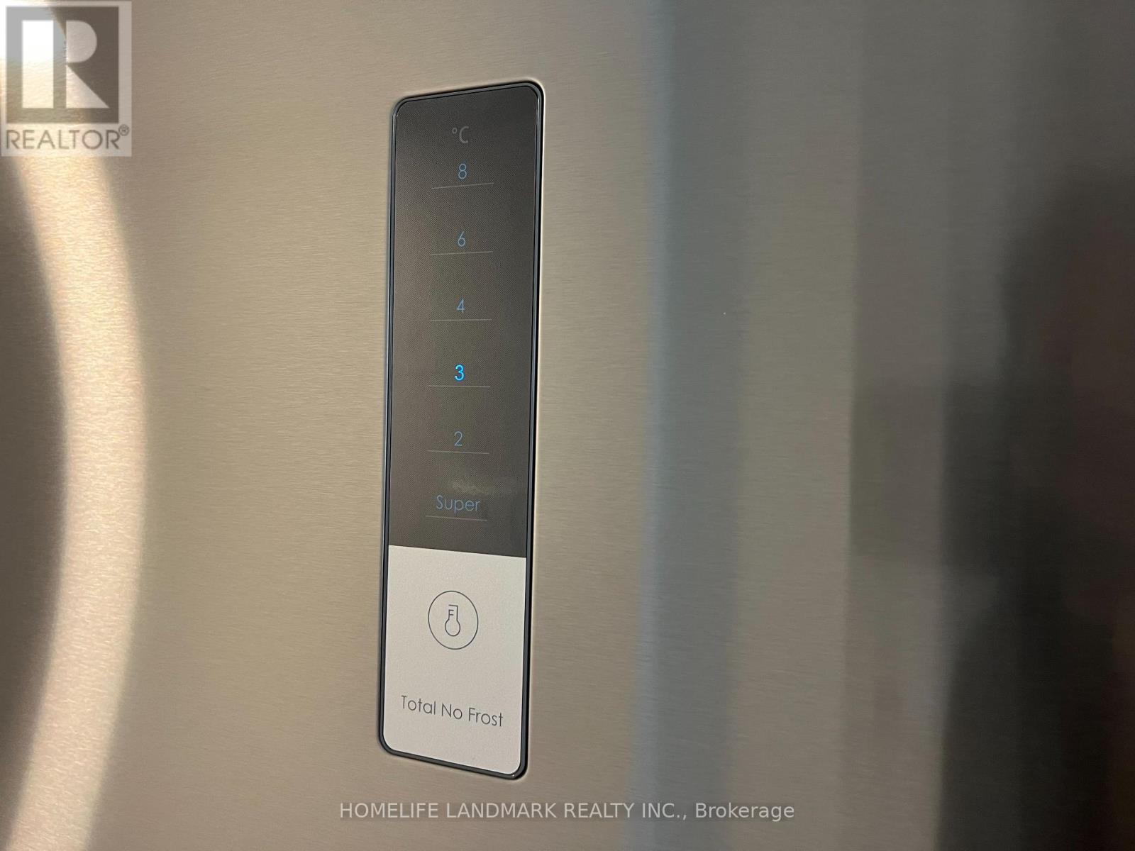 319 - 195 Commerce Street, Vaughan, Ontario  L4K 5Z7 - Photo 16 - N12809526