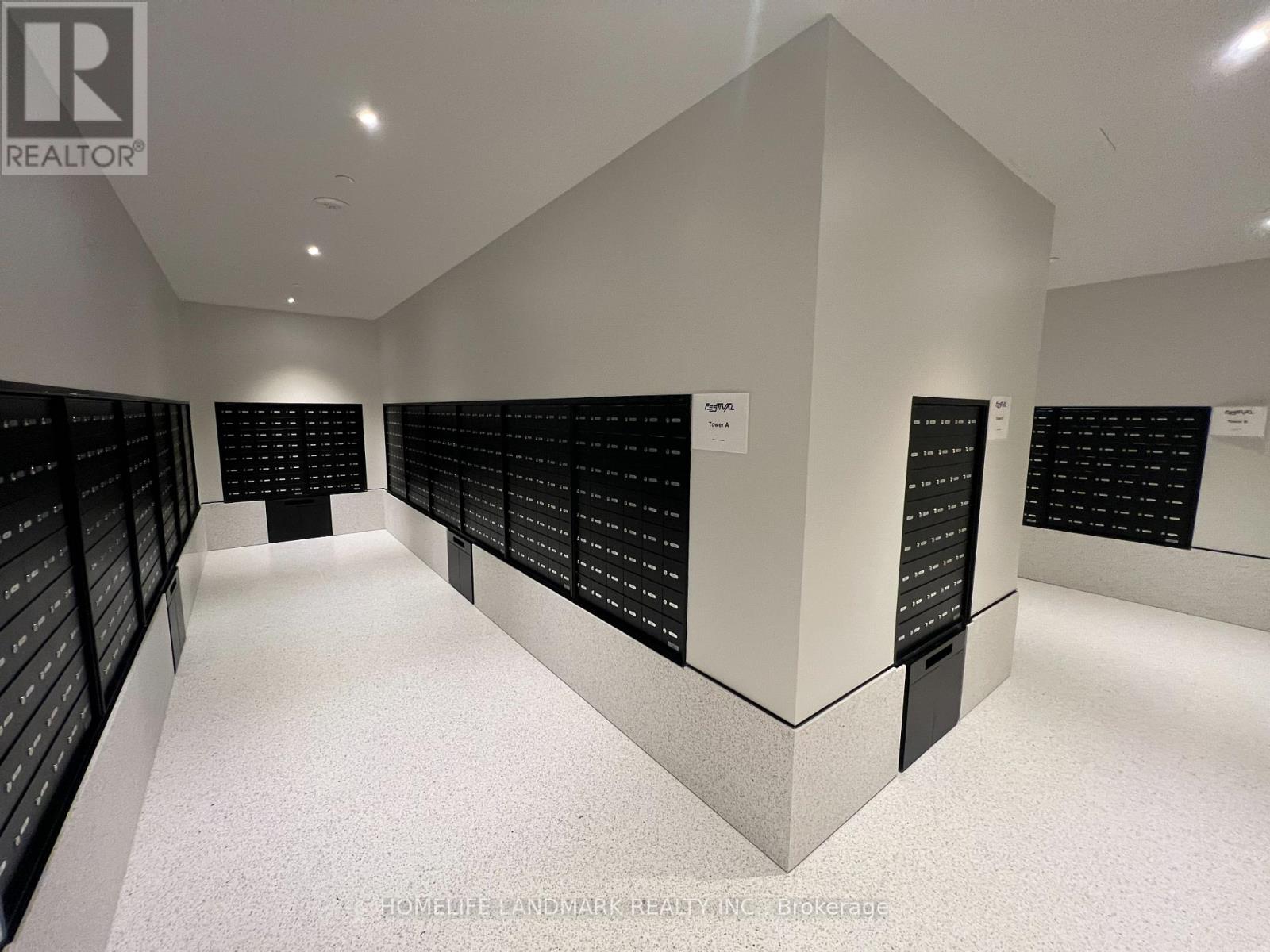 319 - 195 Commerce Street, Vaughan, Ontario  L4K 5Z7 - Photo 37 - N12809526