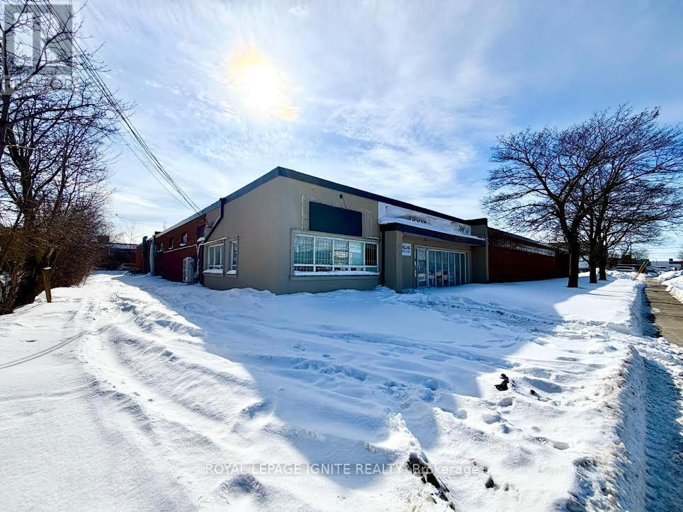 1B - 5 RACINE ROAD, Toronto, Ontario