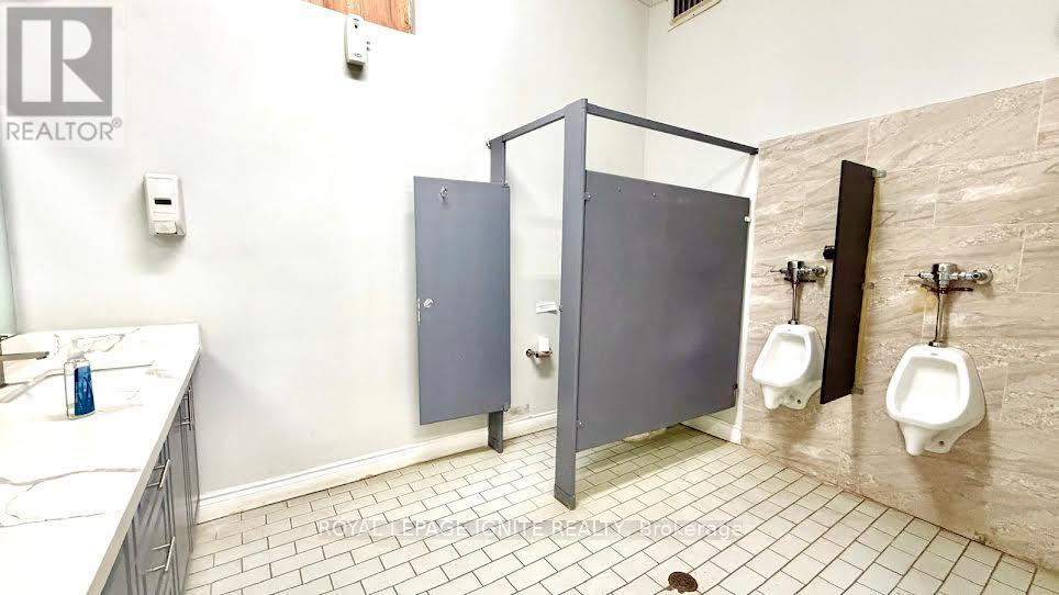 1b - 5 Racine Road, Toronto, Ontario  M9W 2Z2 - Photo 13 - W12809534