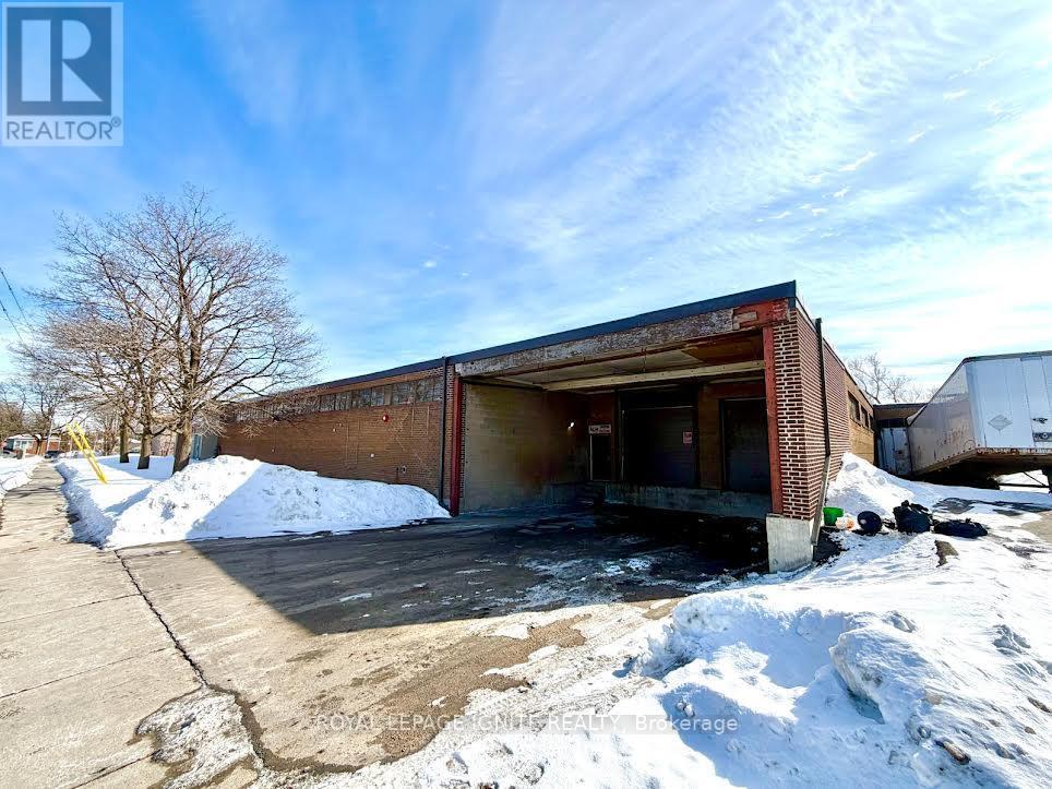 1b - 5 Racine Road, Toronto, Ontario  M9W 2Z2 - Photo 2 - W12809534