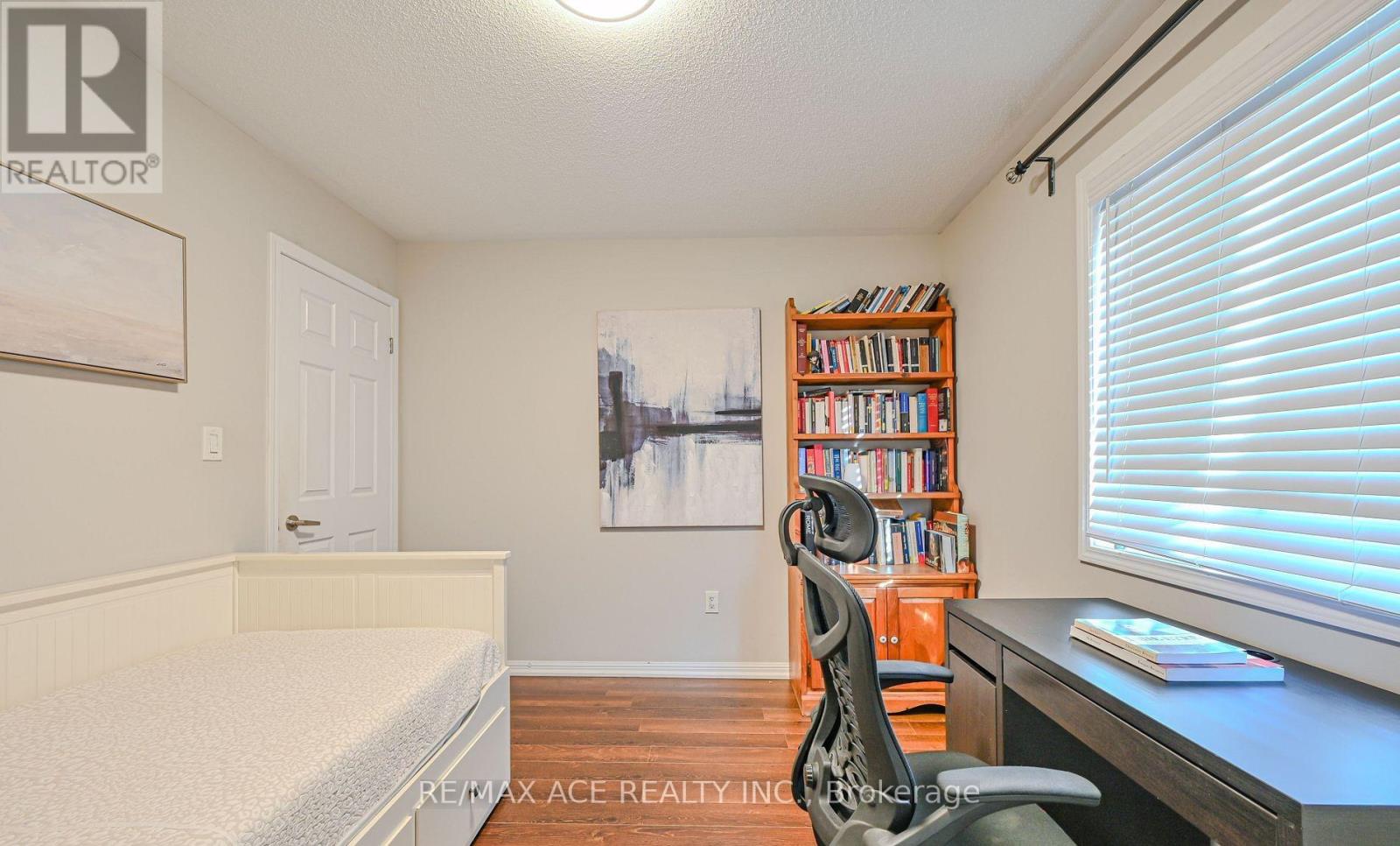 Main - 34 Ventura Avenue, Brampton, Ontario  L6Y 4Y8 - Photo 14 - W12809566