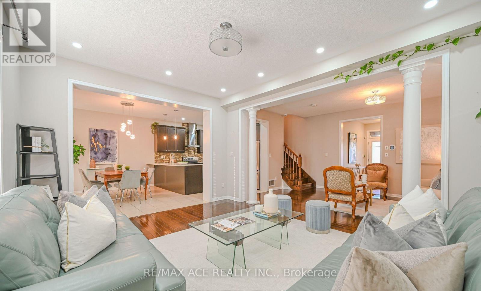 Main - 34 Ventura Avenue, Brampton, Ontario  L6Y 4Y8 - Photo 5 - W12809566