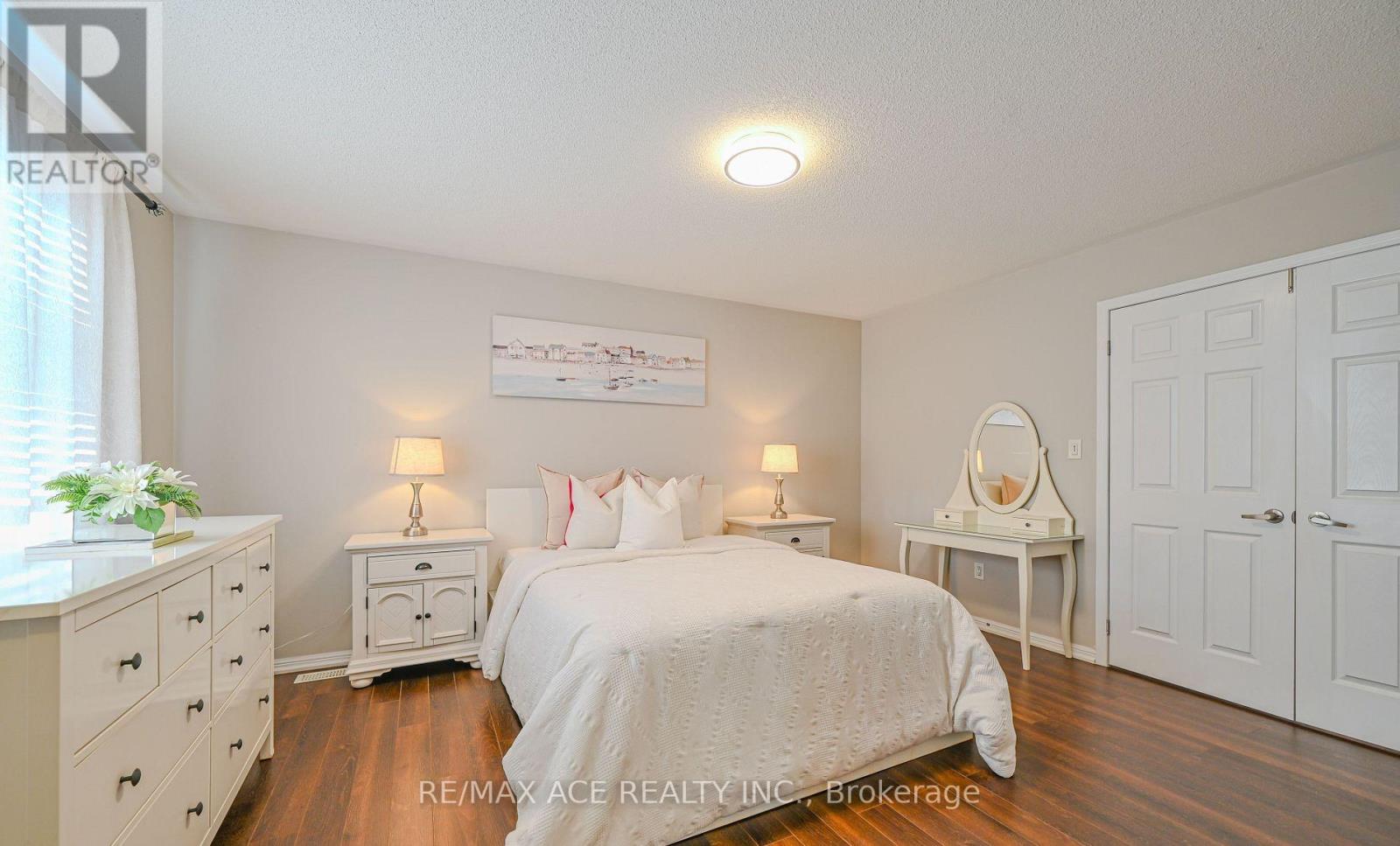 Main - 34 Ventura Avenue, Brampton, Ontario  L6Y 4Y8 - Photo 9 - W12809566