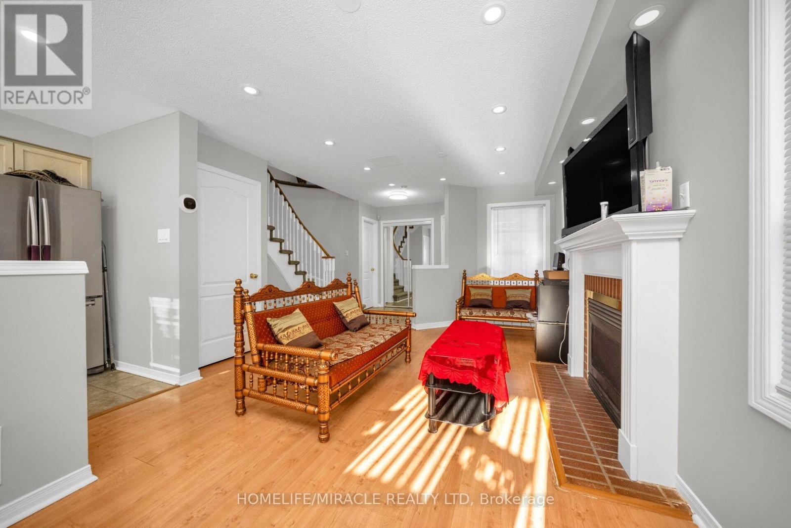 133 Pressed Brick Drive, Brampton, Ontario  L6V 4K5 - Photo 13 - W12809570