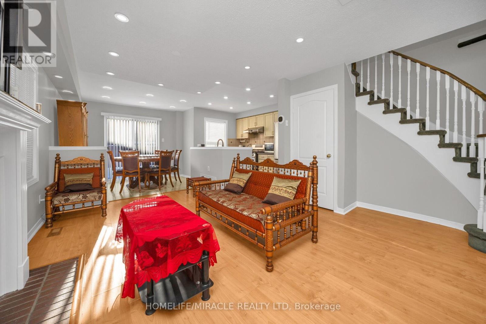 133 Pressed Brick Drive, Brampton, Ontario  L6V 4K5 - Photo 14 - W12809570