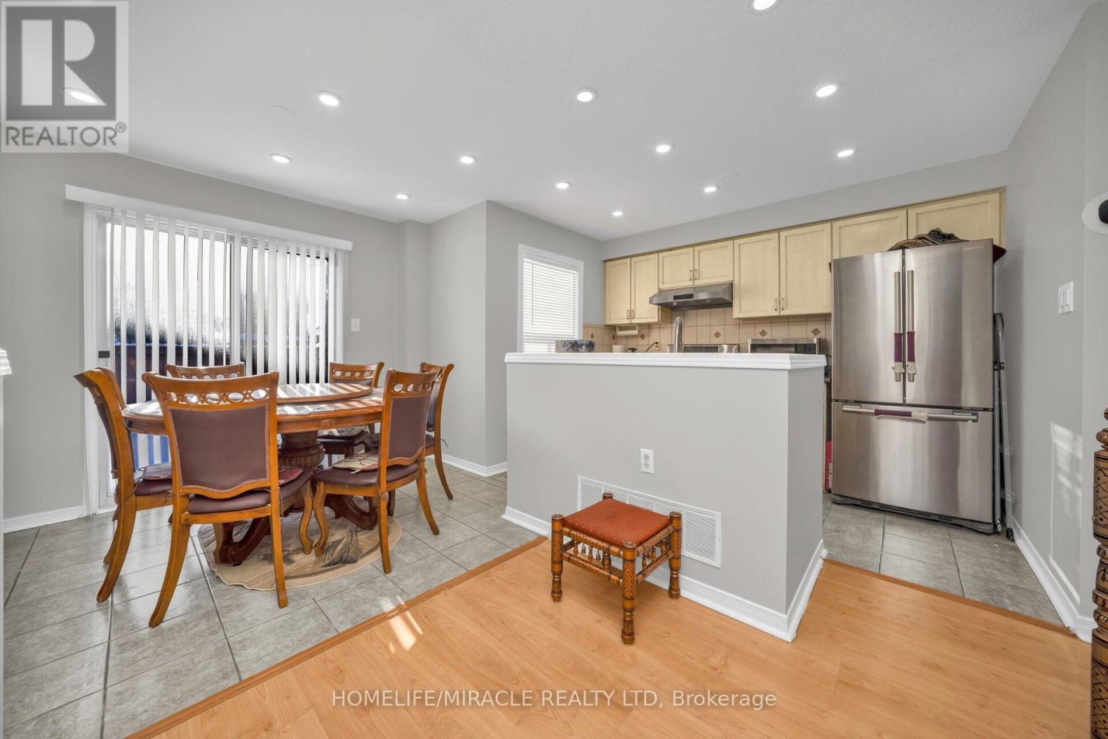 133 Pressed Brick Drive, Brampton, Ontario  L6V 4K5 - Photo 15 - W12809570