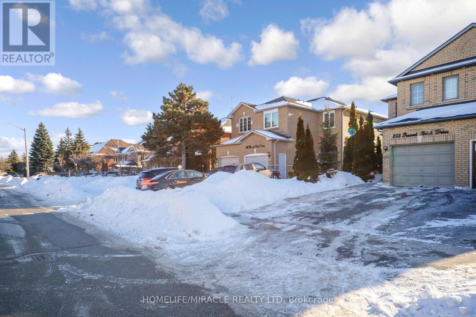 133 Pressed Brick Drive, Brampton, Ontario  L6V 4K5 - Photo 5 - W12809570