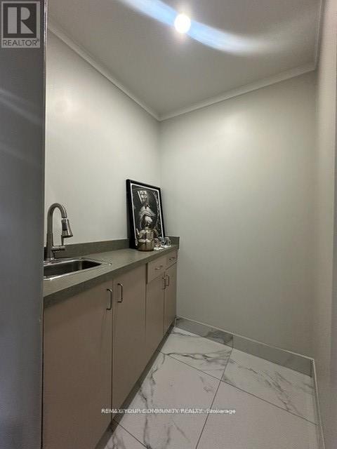 7 - 1080 Tristar Drive, Mississauga, Ontario  L5T 1P1 - Photo 12 - W12809580