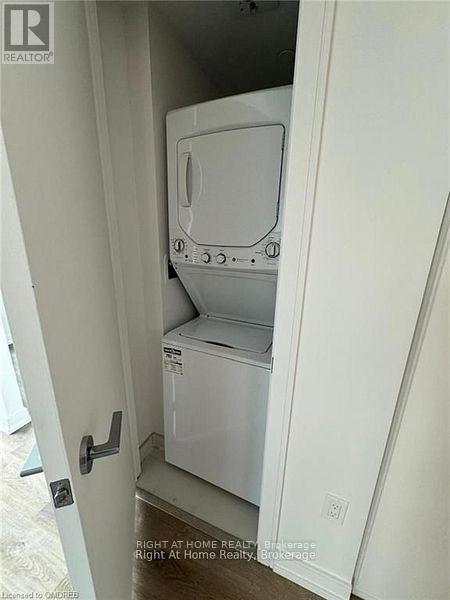 1320 - 1 Jarvis Street, Hamilton, Ontario L8R 3J2 - Photo 12 - X12809538