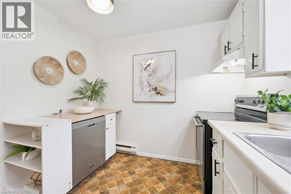 100 Bluevale Street N Unit# 29, Waterloo, Ontario  N2J 4M9 - Photo 23 - 40791750