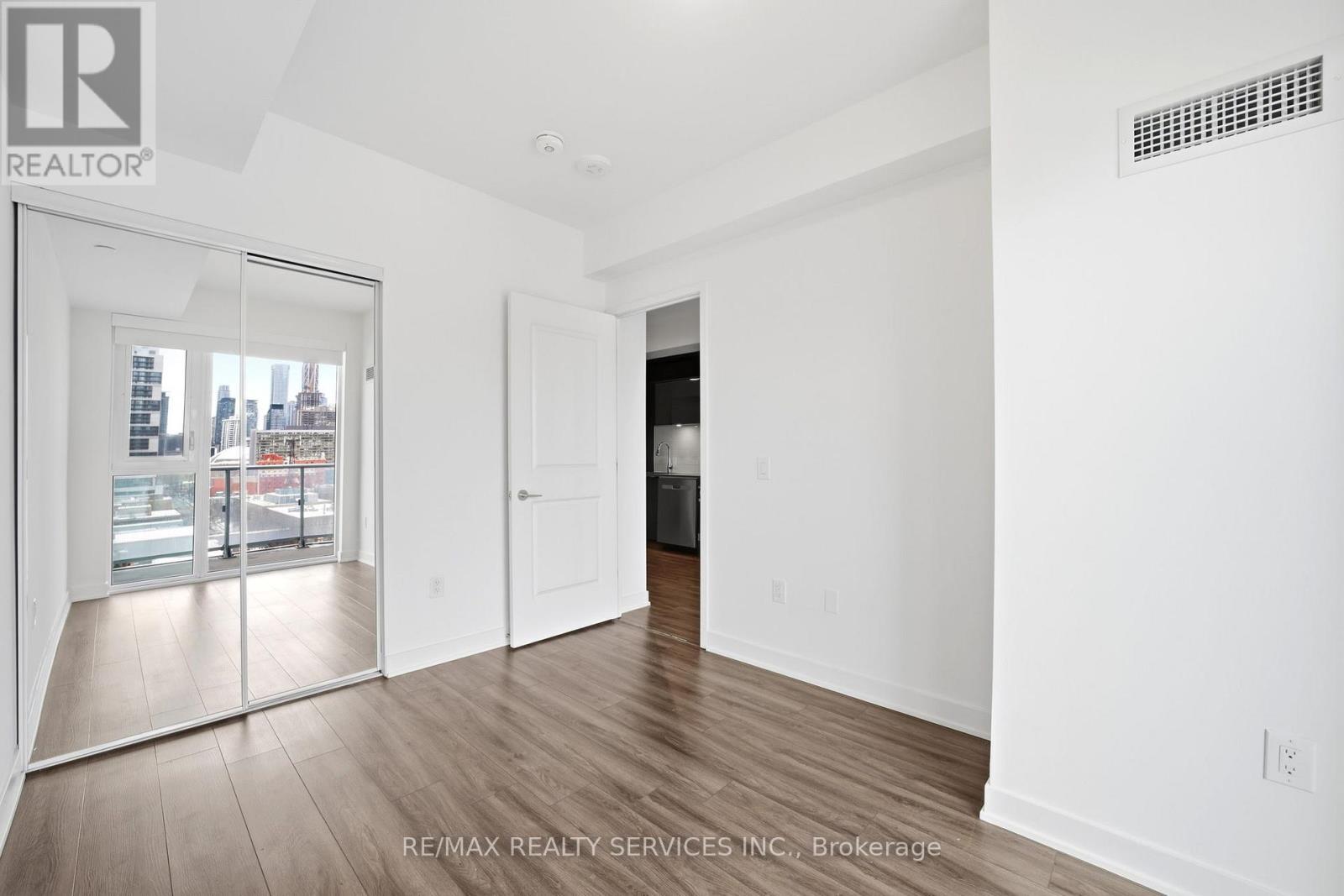 1403 - 100 Dalhousie Street, Toronto, Ontario  M5B 0C7 - Photo 23 - C12809540