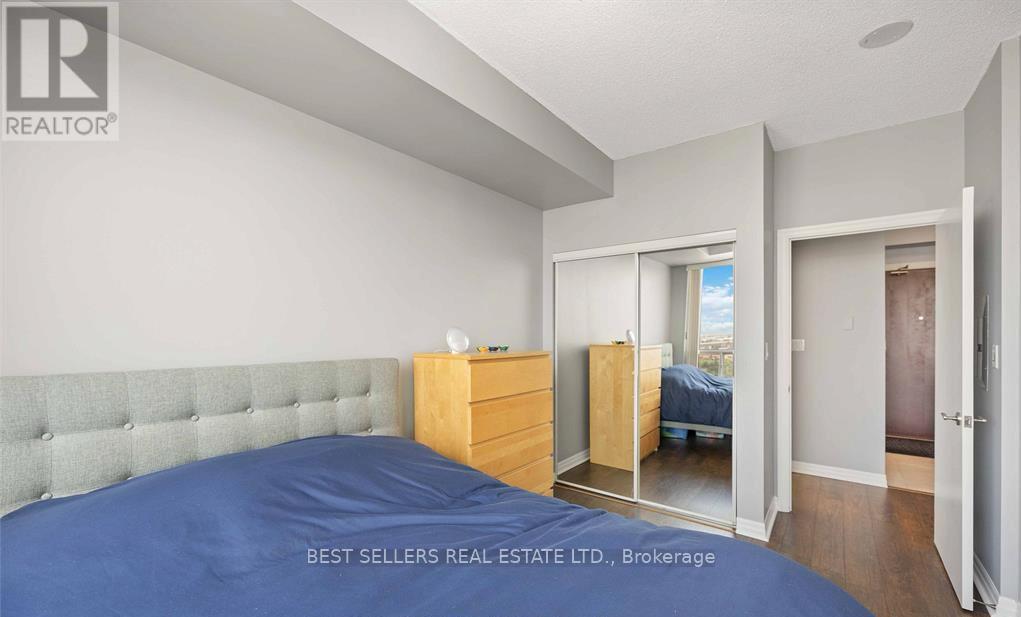 1802 - 1359 Rathburn Road E, Mississauga, Ontario  L4W 5P7 - Photo 20 - W12809582