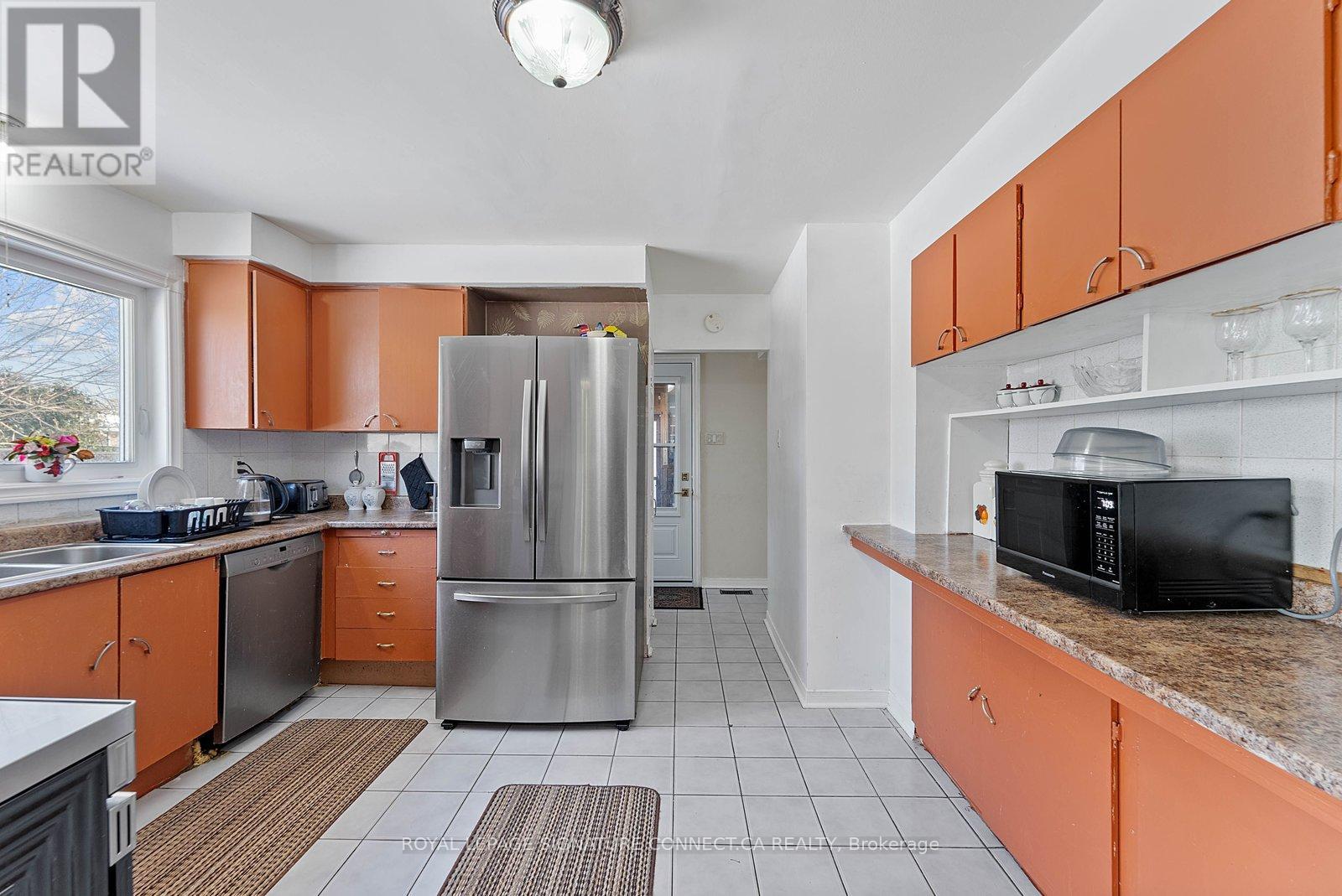 55 Braemar Drive, Brampton, Ontario  L6T 2L5 - Photo 16 - W12809584