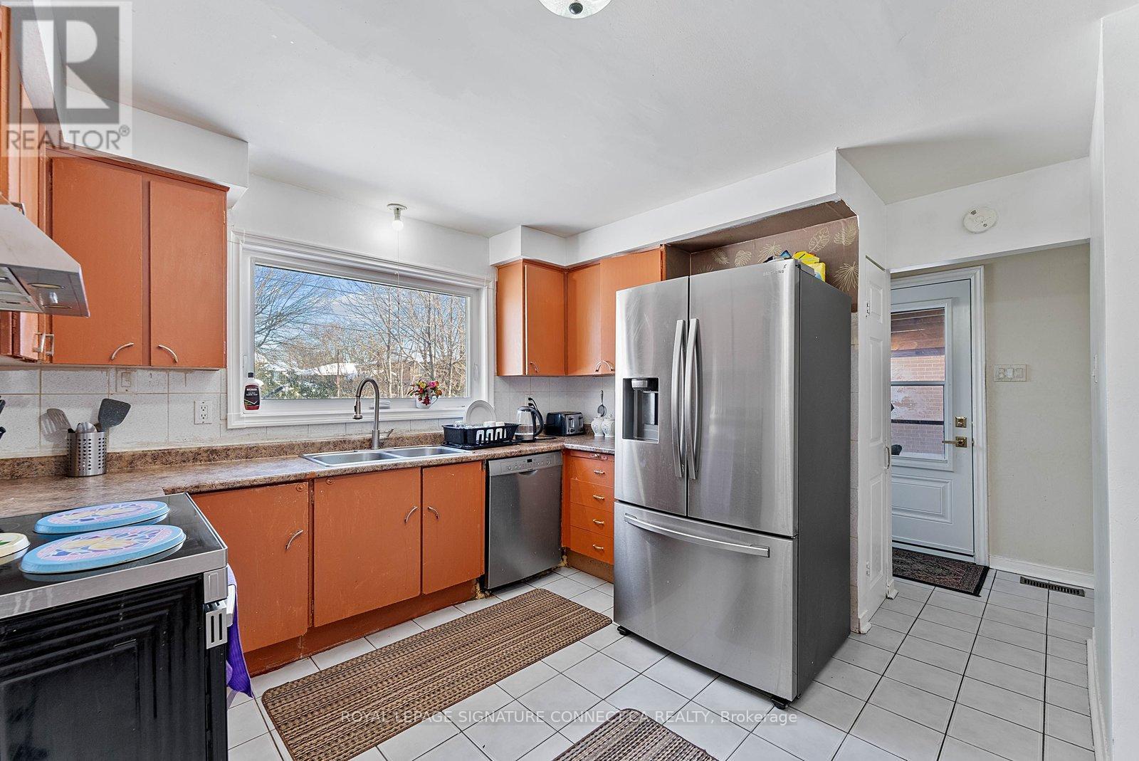 55 Braemar Drive, Brampton, Ontario  L6T 2L5 - Photo 17 - W12809584