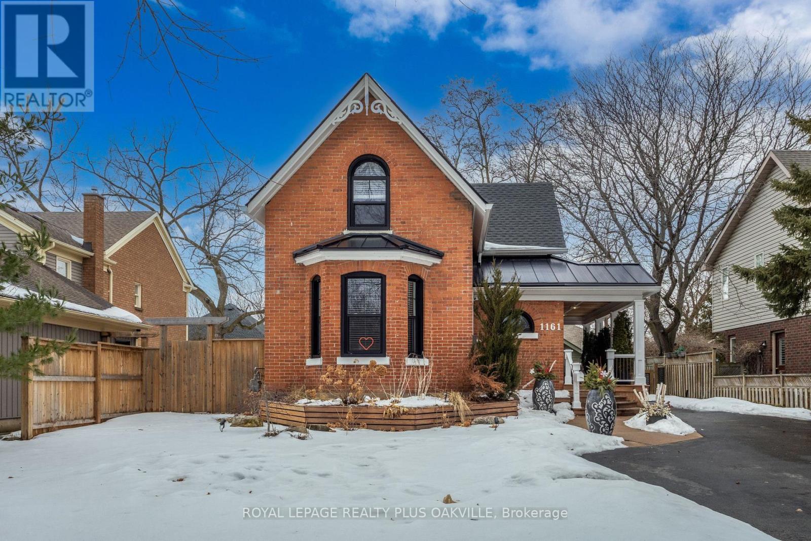 1161 LOCKHART ROAD, Burlington, Ontario
