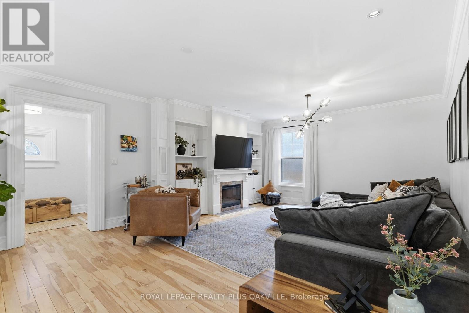 1161 Lockhart Road, Burlington, Ontario  L7S 1G8 - Photo 10 - W12809592