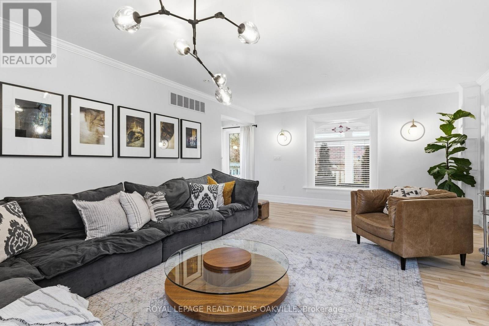 1161 Lockhart Road, Burlington, Ontario  L7S 1G8 - Photo 11 - W12809592