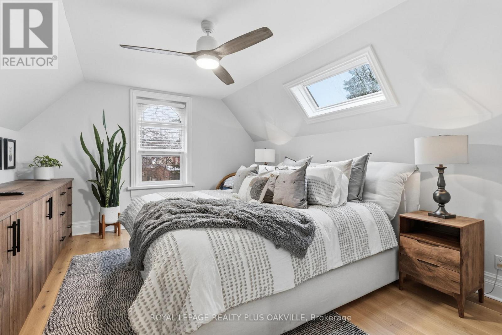 1161 Lockhart Road, Burlington, Ontario  L7S 1G8 - Photo 30 - W12809592