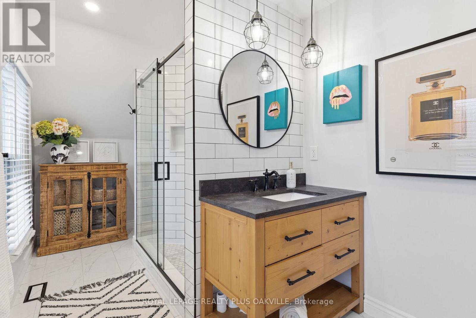 1161 Lockhart Road, Burlington, Ontario  L7S 1G8 - Photo 32 - W12809592