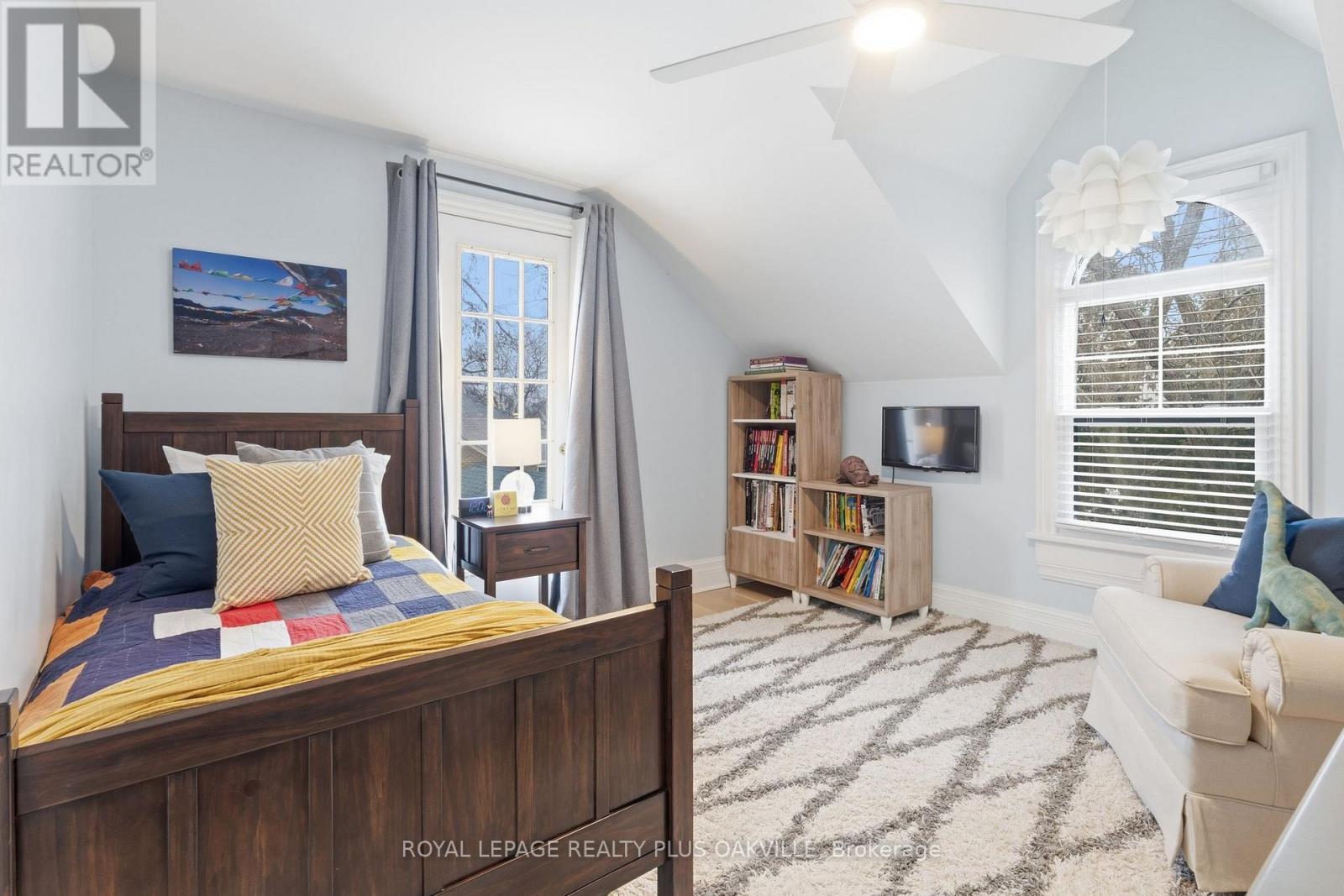 1161 Lockhart Road, Burlington, Ontario  L7S 1G8 - Photo 35 - W12809592