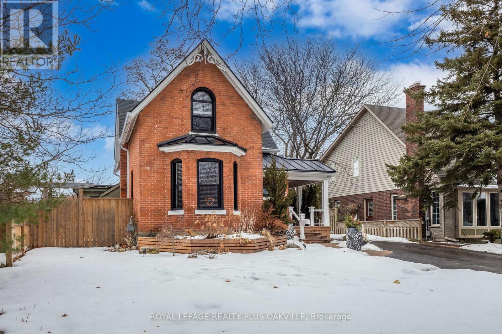 1161 Lockhart Road, Burlington, Ontario  L7S 1G8 - Photo 4 - W12809592