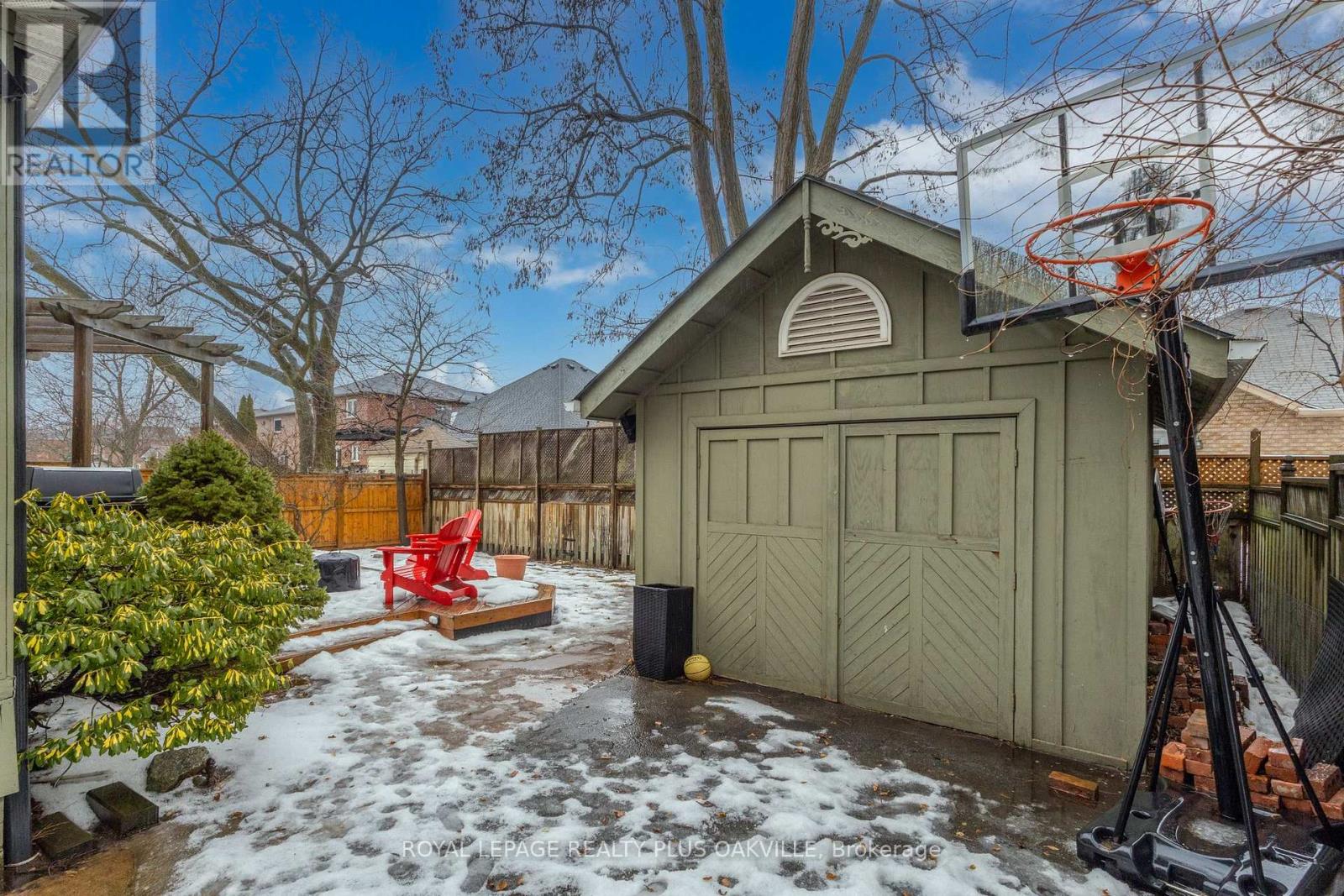 1161 Lockhart Road, Burlington, Ontario  L7S 1G8 - Photo 40 - W12809592