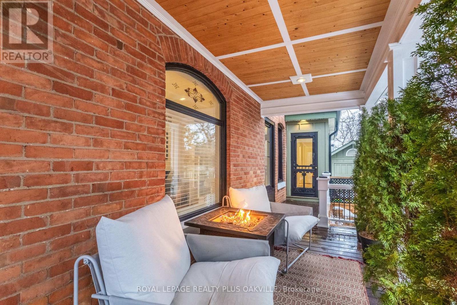 1161 Lockhart Road, Burlington, Ontario  L7S 1G8 - Photo 6 - W12809592