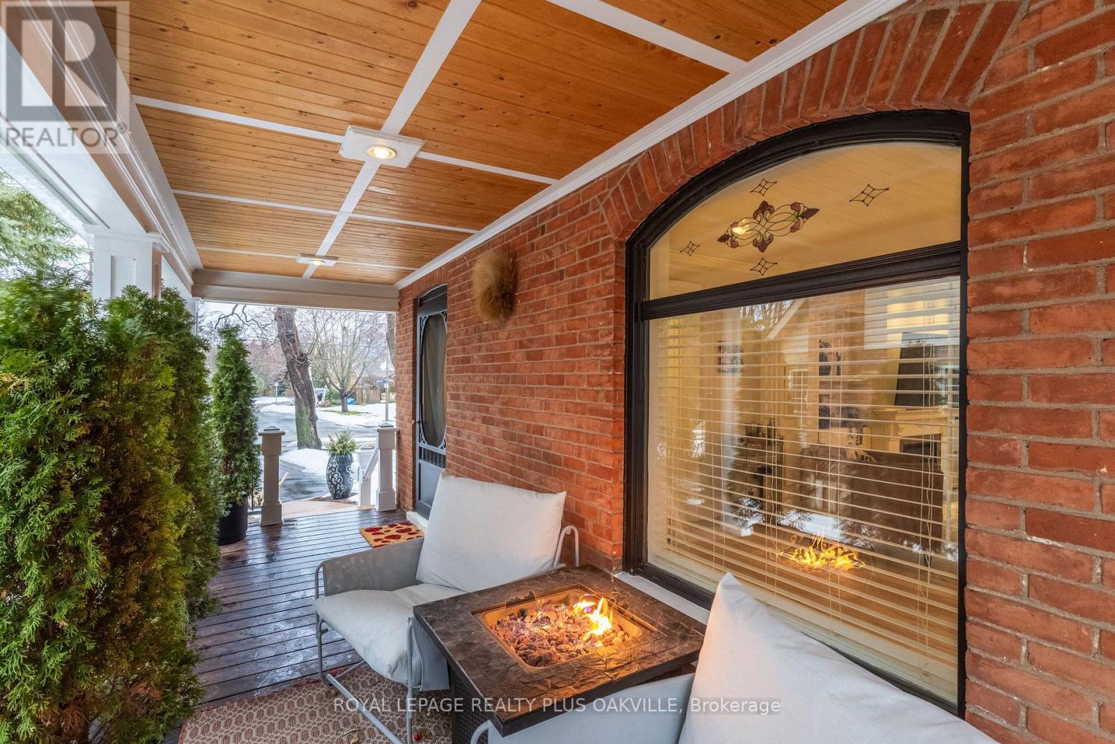 1161 Lockhart Road, Burlington, Ontario  L7S 1G8 - Photo 7 - W12809592