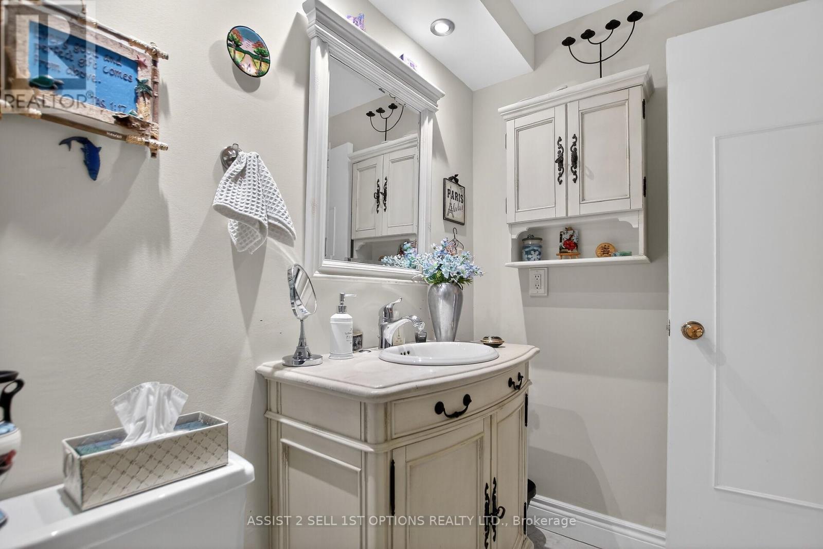 103 - 1081 Ambleside Drive, Ottawa, Ontario  K2B 8C8 - Photo 18 - X12809612