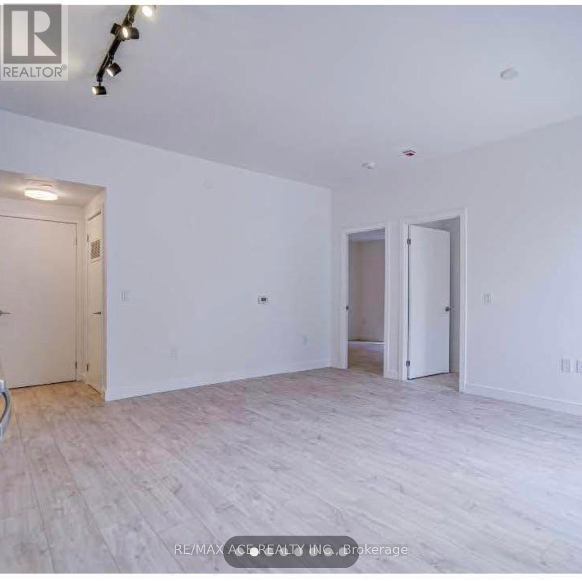 5 - 176 Clonmore Drive, Toronto, Ontario  M1N 0B9 - Photo 2 - E12809600