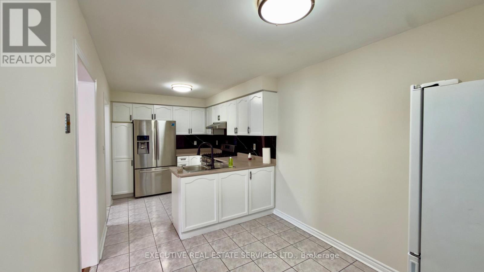 95 Yellow Brick Road, Brampton, Ontario  L6V 4K7 - Photo 13 - W12793426