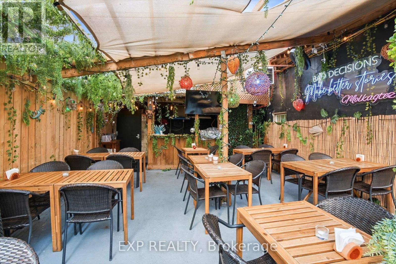 1263 Queen Street W, Toronto, Ontario  M6K 1L5 - Photo 19 - W12809604