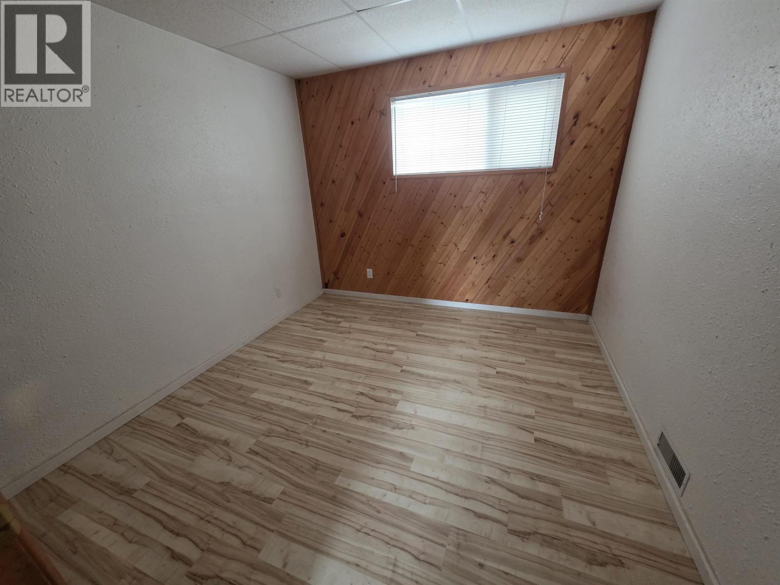 2421 Kroyer Avenue, Terrace, British Columbia  V8G 0G2 - Photo 32 - R3092153