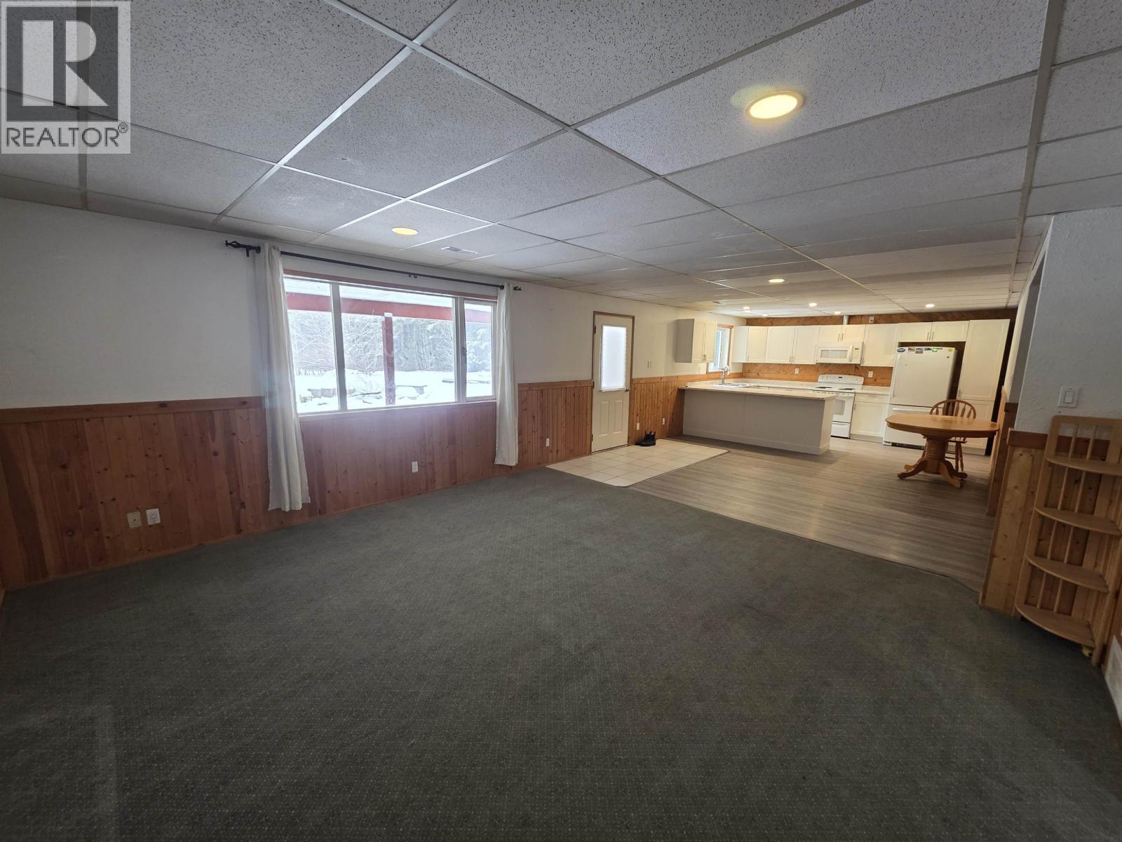 2421 Kroyer Avenue, Terrace, British Columbia  V8G 0G2 - Photo 28 - R3092153