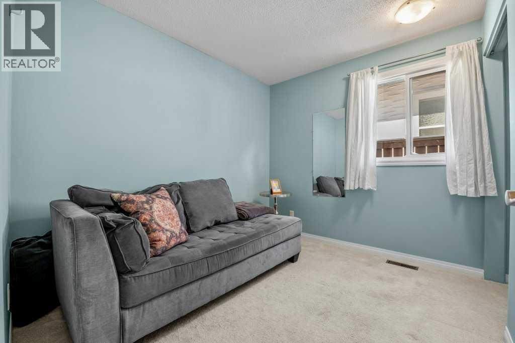 417 Huntington Way Ne, Calgary, Alberta  T2K 5A7 - Photo 19 - A2287372