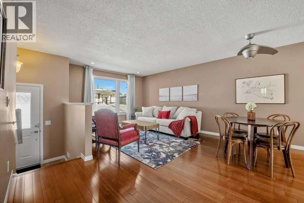 417 Huntington Way Ne, Calgary, Alberta  T2K 5A7 - Photo 4 - A2287372