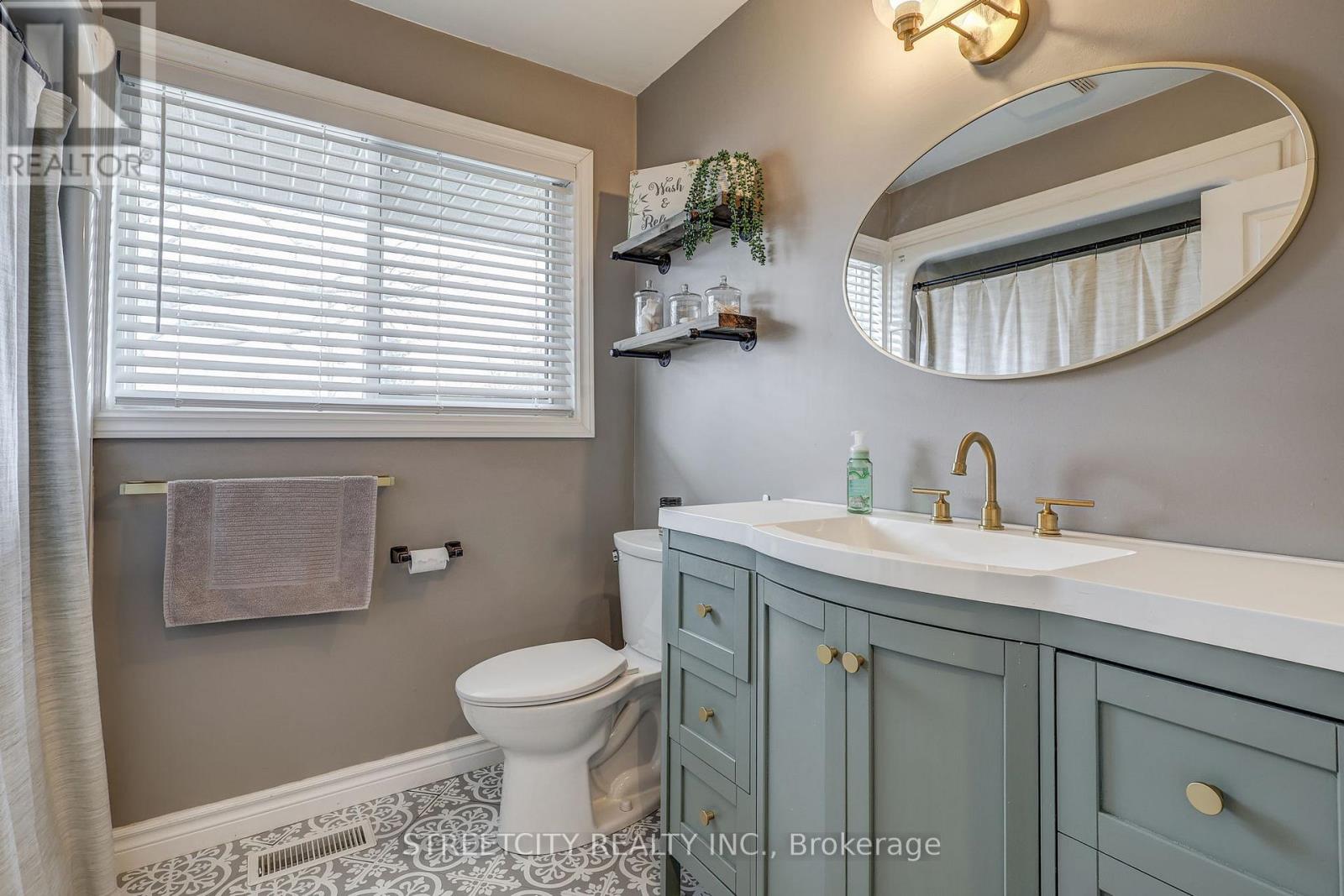 183 Centennial Avenue, Central Elgin, Ontario  N5R 5B3 - Photo 19 - X12809632