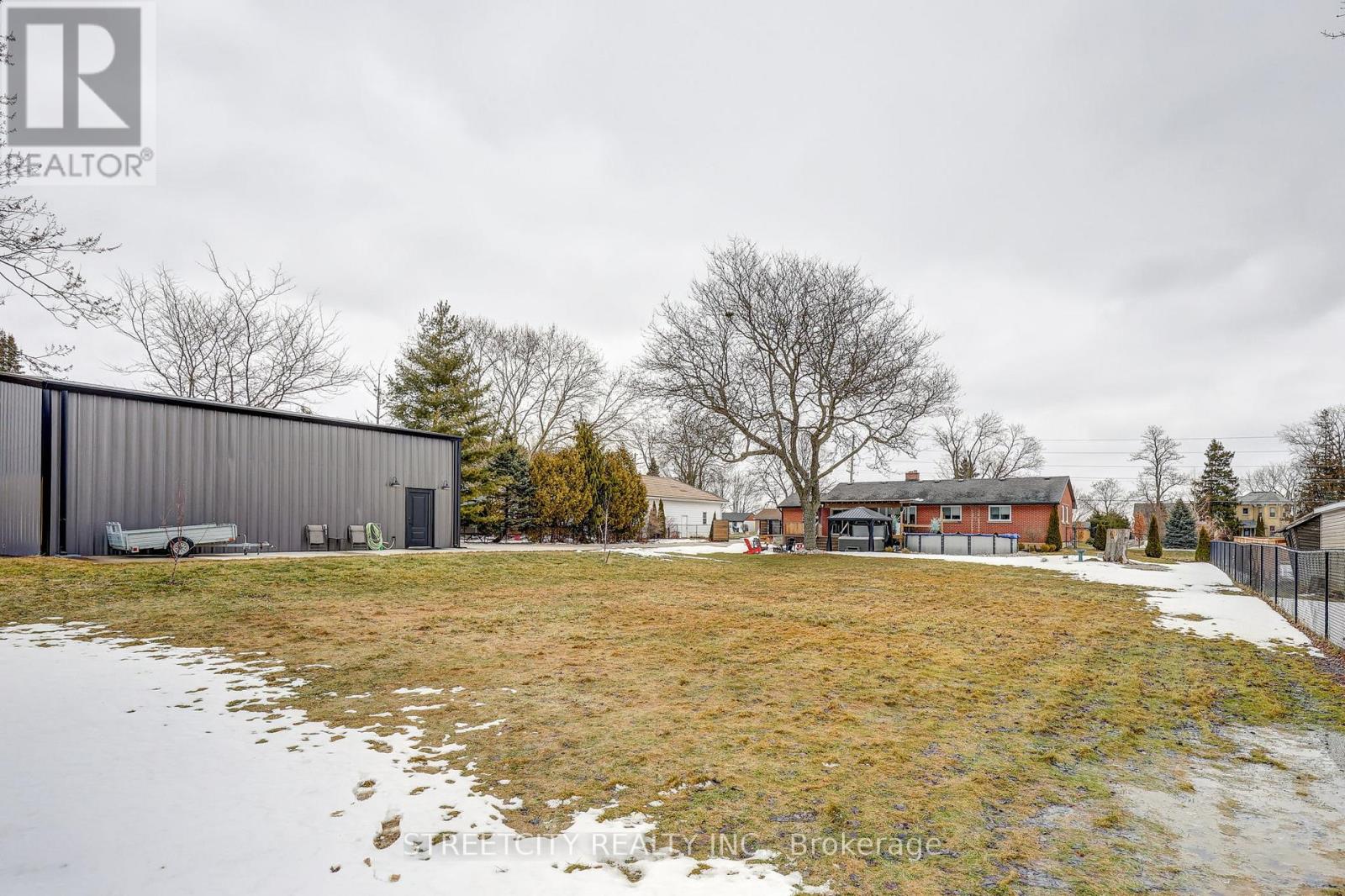 183 Centennial Avenue, Central Elgin, Ontario  N5R 5B3 - Photo 34 - X12809632