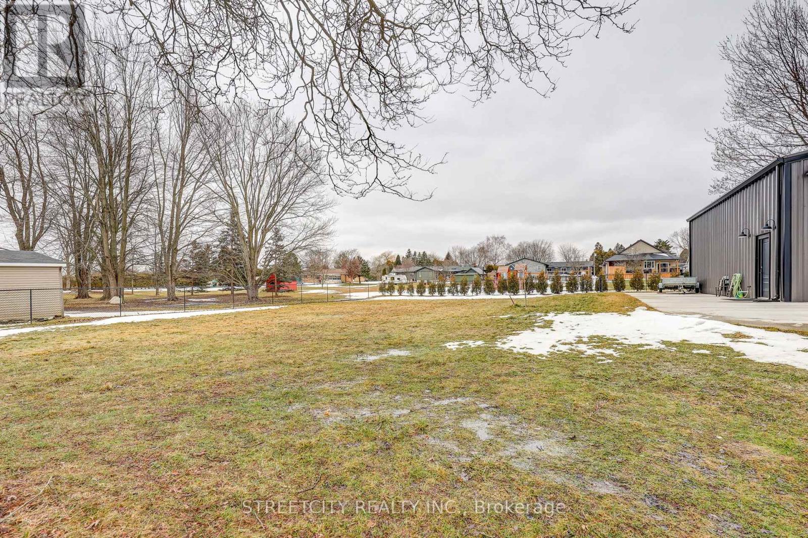 183 Centennial Avenue, Central Elgin, Ontario  N5R 5B3 - Photo 35 - X12809632