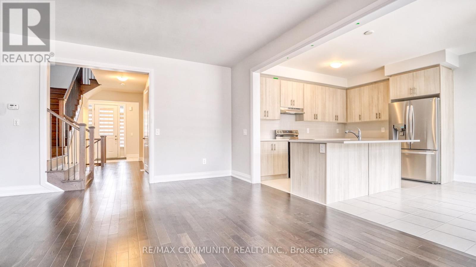 21 Corley Street, Kawartha Lakes (Lindsay), Ontario  K9V 0R2 - Photo 6 - X12790628