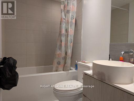 727 - 161 Roehampton Avenue, Toronto, Ontario  M4P 0C8 - Photo 4 - C12809618