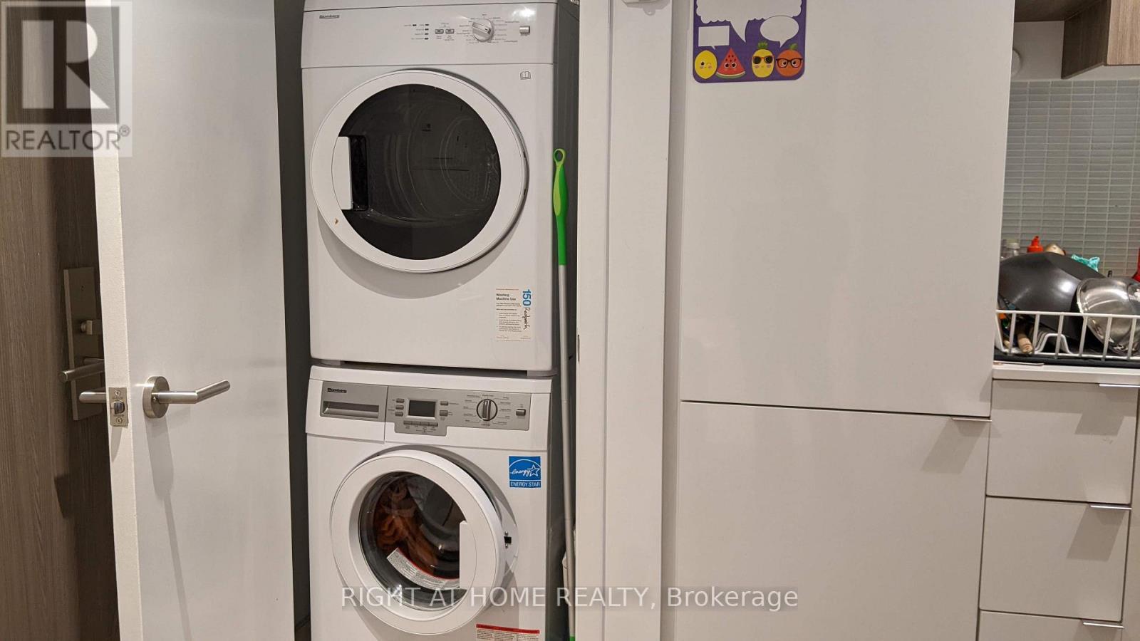 727 - 161 Roehampton Avenue, Toronto, Ontario  M4P 0C8 - Photo 5 - C12809618