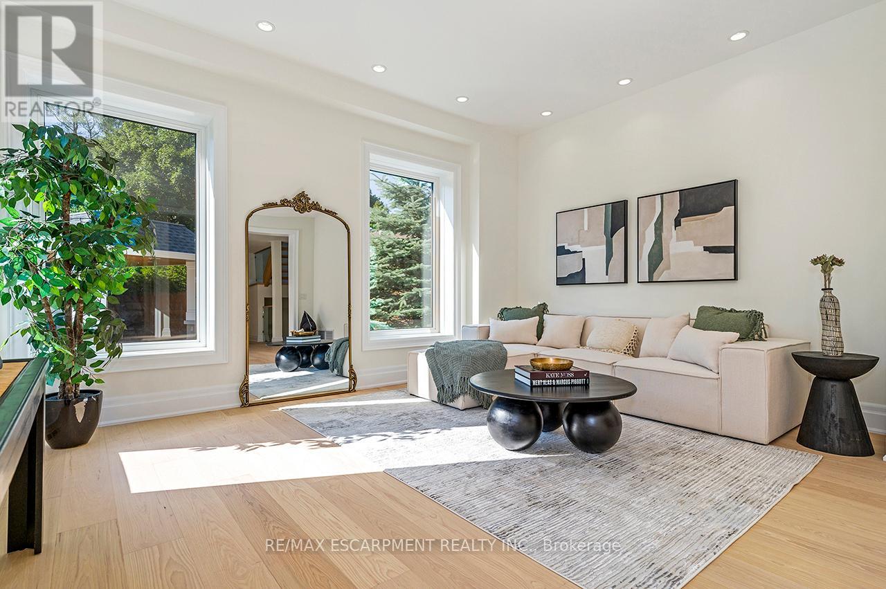 1618 Dogwood Trail, Mississauga, Ontario  L5G 3A5 - Photo 10 - W12809624