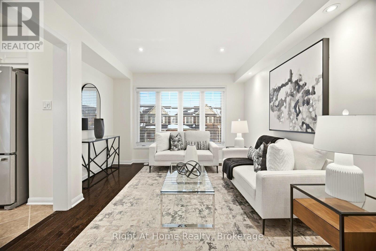 387 Cavanagh Lane, Milton, Ontario  L9T 8J9 - Photo 15 - W12809622