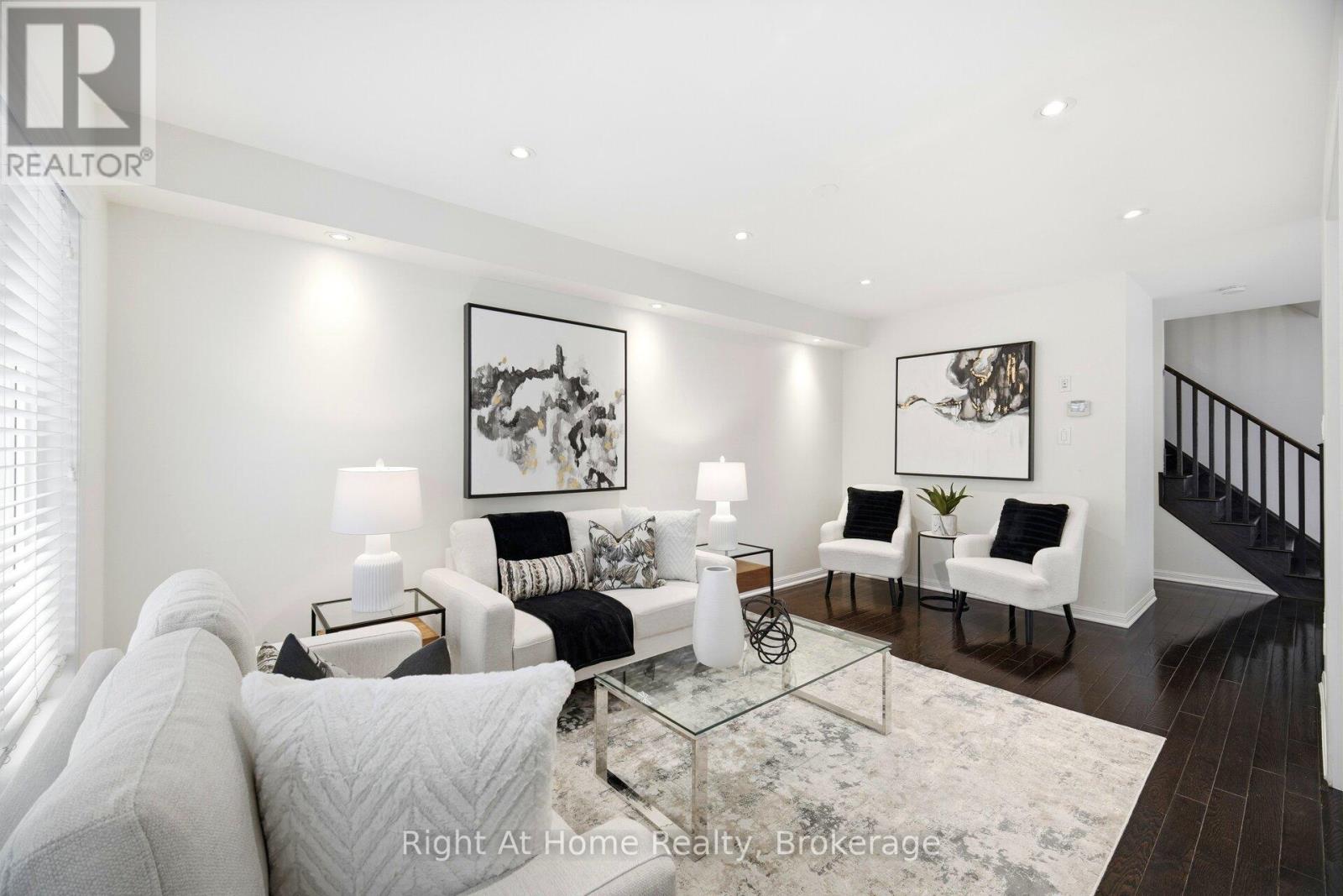 387 Cavanagh Lane, Milton, Ontario  L9T 8J9 - Photo 13 - W12809622